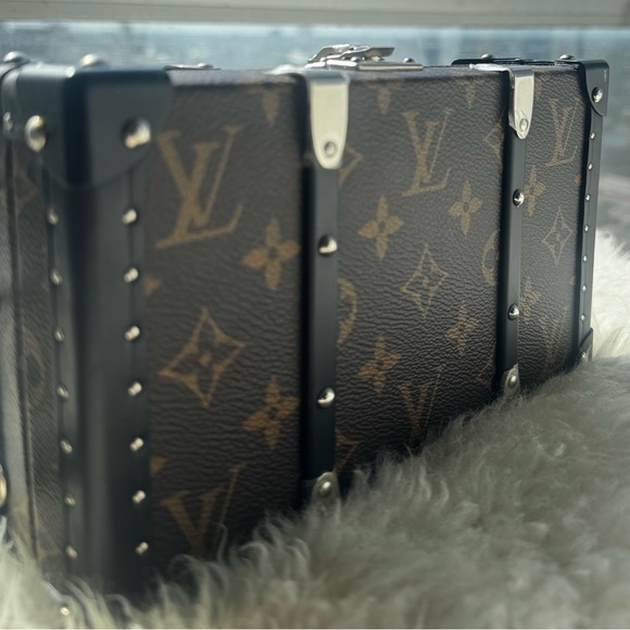 Louis Vuitton Brown and Black Monogram Trunk - Picture 12 of 14